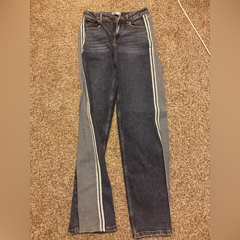 Wide leg jeans. Perfect condition!!